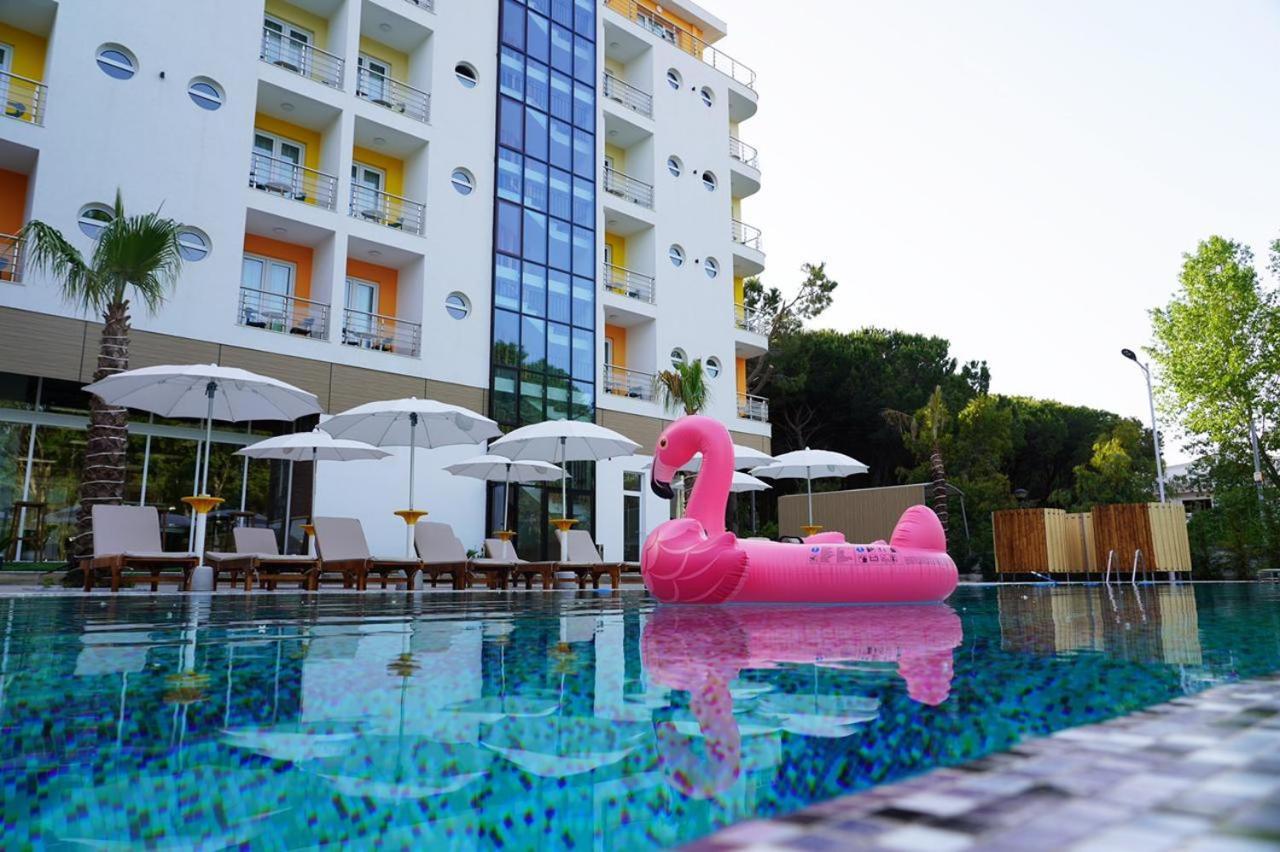 Hotel Monaco & Garden Golem  Esterno foto